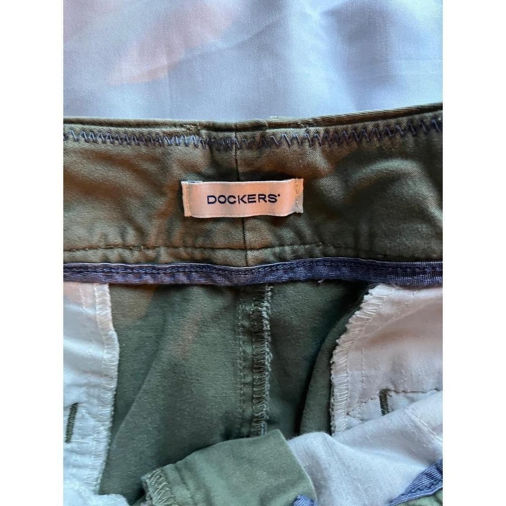 Dockers Mens Khaki Shorts Size 36 Flat Front Casual Outdoor - Picture 2 of 4